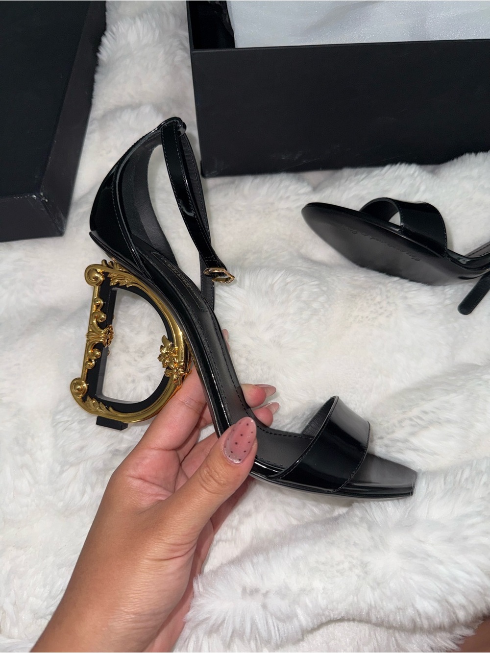 Dolce & Gabbana Black Patent Leather Heels with Ornate Gold G-Shaped Heel - Picture 5 of 6